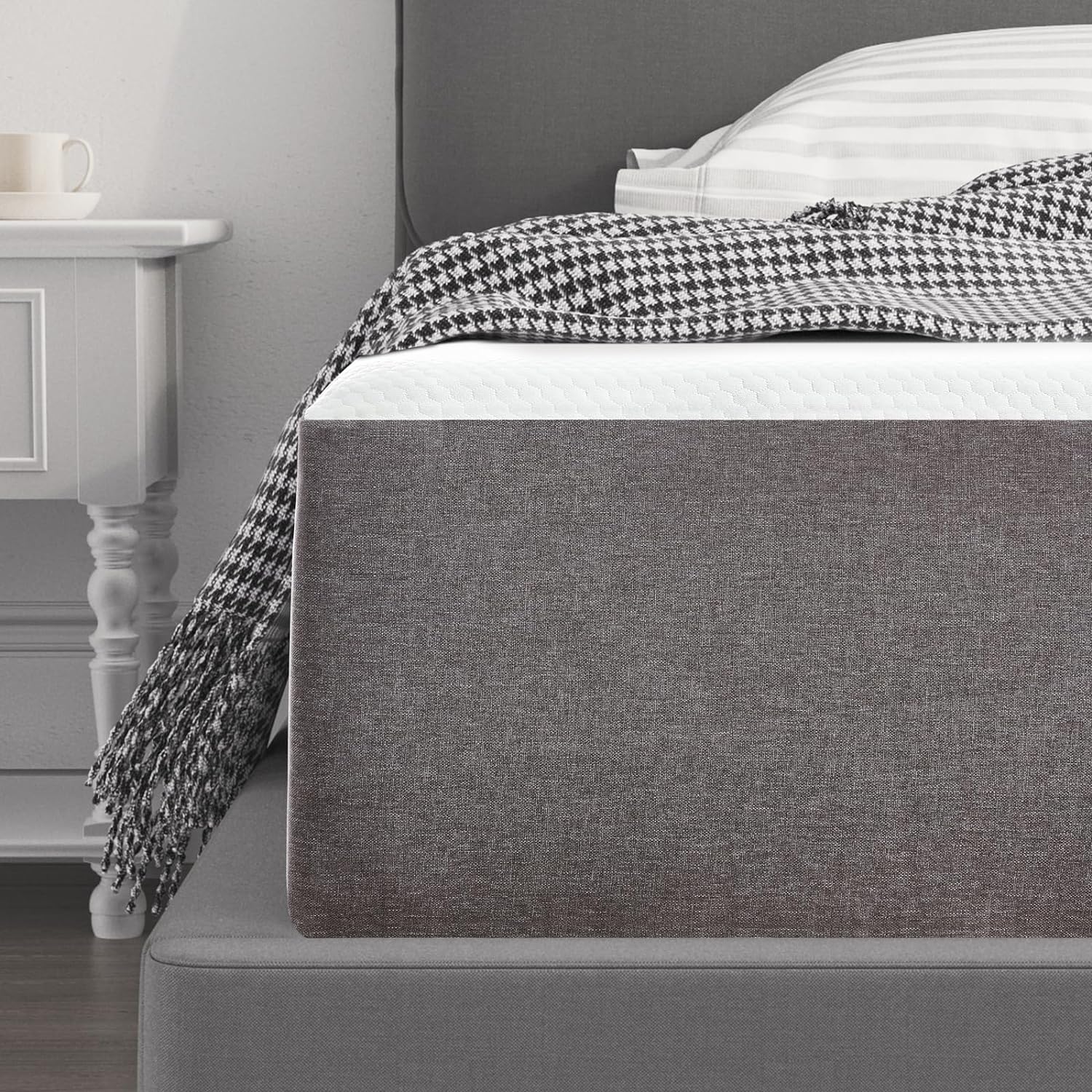 Queen Size Mattress, Medium Firm 10 Inch Memory Foam Mattress in a Box, Supportive &amp; Pressure Relief with Breathable Soft Fabric Cover