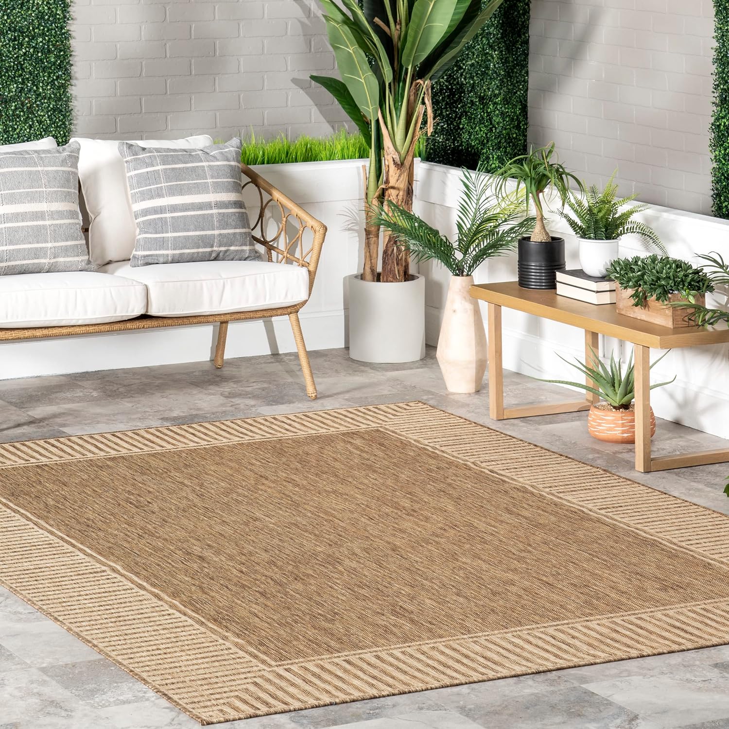 nuLOOM 5x8 Outdoor/Indoor Asha Area Rug, Light Brown, Casual Design With Striped Border, Stain Resistant, Highly Durable, For Patio, Balcony, Bedroom, Living Room, Dining Room, Bathroom